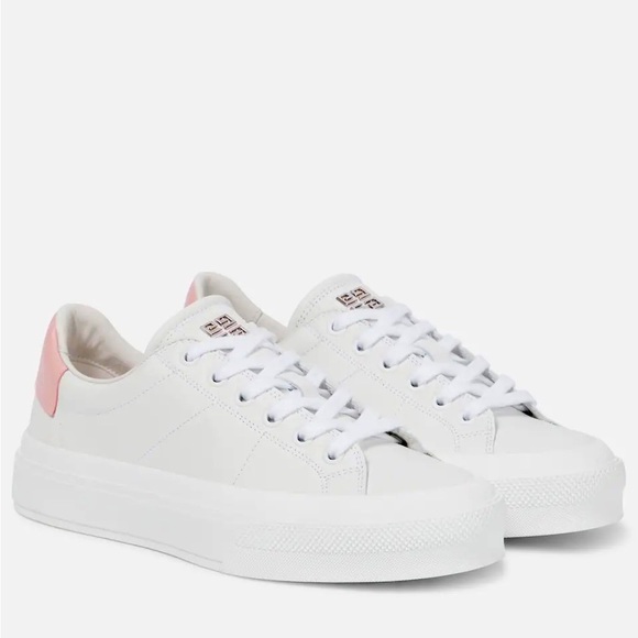 Givenchy
Givenchy City Court Lace-Up Sneakers - Picture 1 of 10